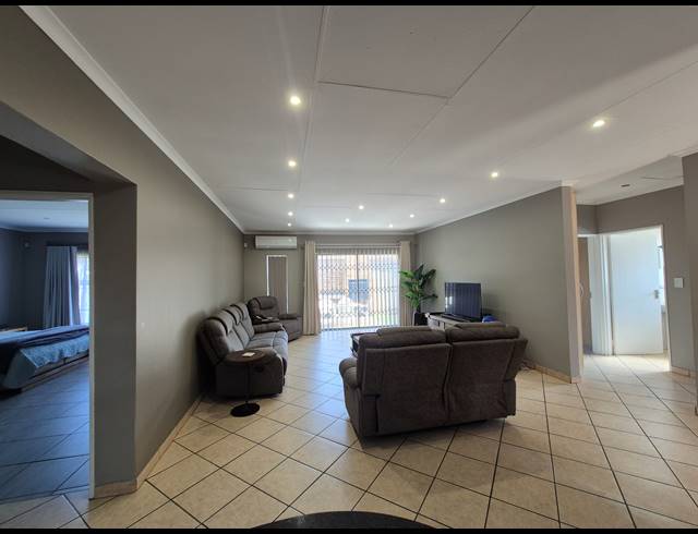 3 BEDROOM FREESTANDING FOR SALE IN NEW STATE AREAS
